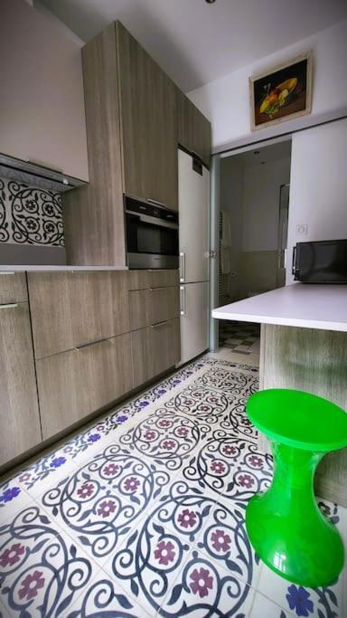 Appartement De La Bibliotheque Безансон Екстериор снимка