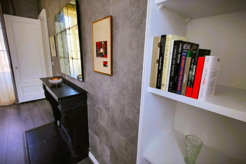 Appartement De La Bibliotheque Безансон Екстериор снимка